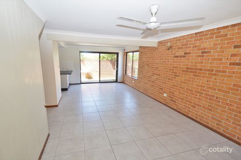 4/2 Waratah Ave, Yamba, NSW 2464