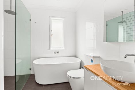 Property photo of 24 Gareema Avenue Koonawarra NSW 2530