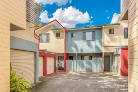 Property photo of 3/34 Warren Street St Lucia QLD 4067