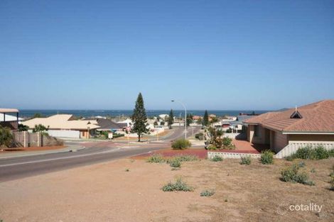 21 Columbus Bvd, Wandina, WA 6530