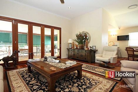 Property photo of 24 Smallman Street Bulimba QLD 4171