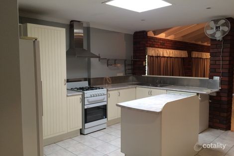 Property photo of 16 Teak Way Maddington WA 6109