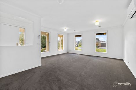 Property photo of 14 Albert Place Dingley Village VIC 3172