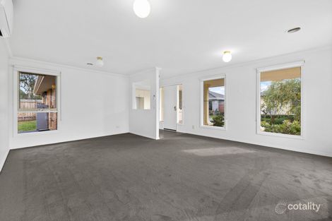 Property photo of 14 Albert Place Dingley Village VIC 3172