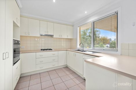 Property photo of 14 Albert Place Dingley Village VIC 3172