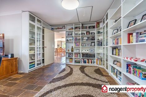 Property photo of 1 Bindoon Loop Huntingdale WA 6110