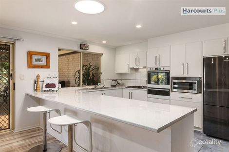 5 Chamberlain Dr, Christie Downs, SA 5164