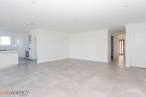 Property photo of 12 Myrtle Close Orange NSW 2800