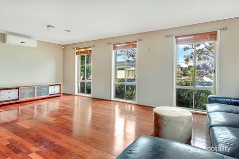 Property photo of 6 Wisla Circuit Roxburgh Park VIC 3064