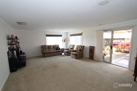 Property photo of 73 Dalray Crescent Kurunjang VIC 3337