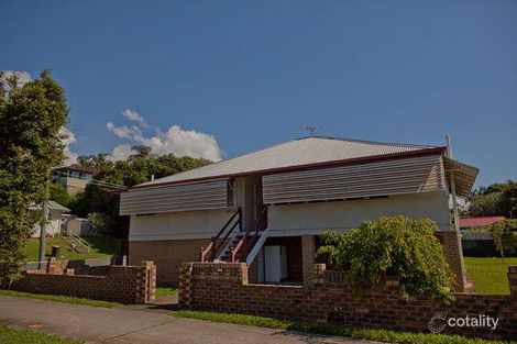 2 Seventh Ave, Sandgate, QLD 4017