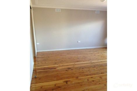 Property photo of 8 Windang Road Primbee NSW 2502