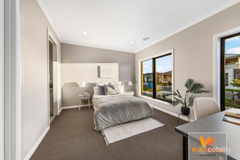 Property photo of 9 Cordiller Street Clyde North VIC 3978