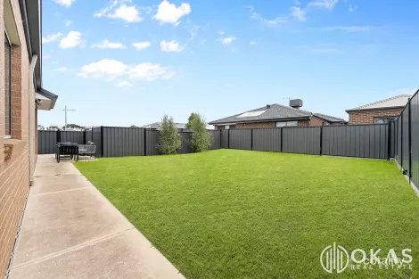 Property photo of 1 Ritchie Circuit Tarneit VIC 3029