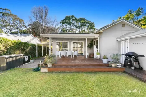 Property photo of 17 Emerald Avenue Pearl Beach NSW 2256