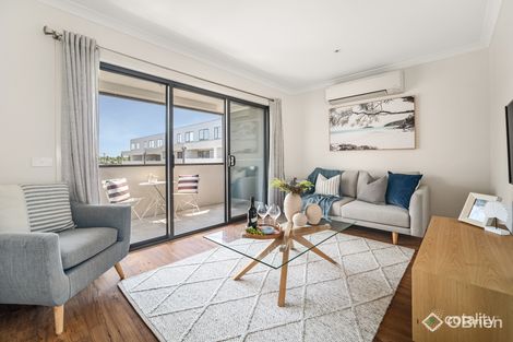 Property photo of 26 Rubus Way Pakenham VIC 3810