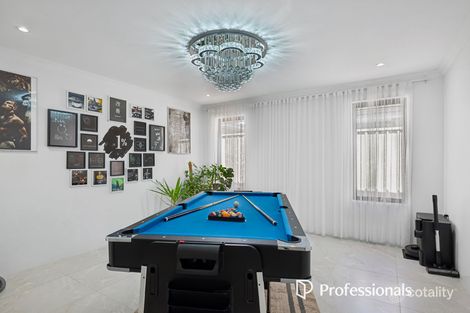 Property photo of 1/12 Gotha Way Forrestfield WA 6058