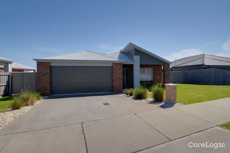 Property photo of 11 Dunsmuir Grove Traralgon VIC 3844