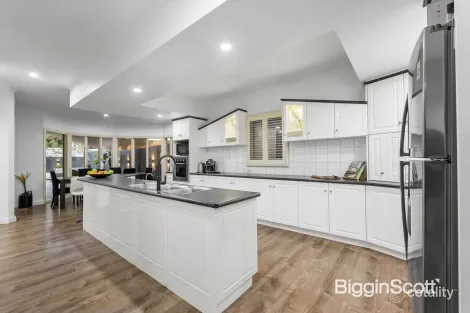 Property photo of 13 Hillhouse Road Templestowe VIC 3106