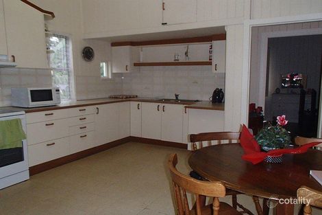 Property photo of 13 Blackstone Road Eastern Heights QLD 4305