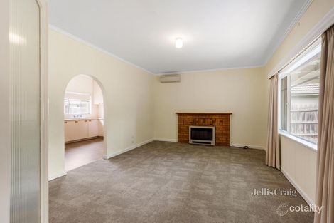 Property photo of 30 Doynton Parade Mount Waverley VIC 3149