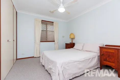 Property photo of 4 Atherton Crescent Tatton NSW 2650