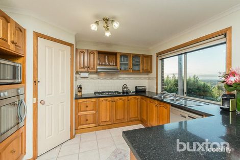 Property photo of 4 Lansbury Crescent Highton VIC 3216