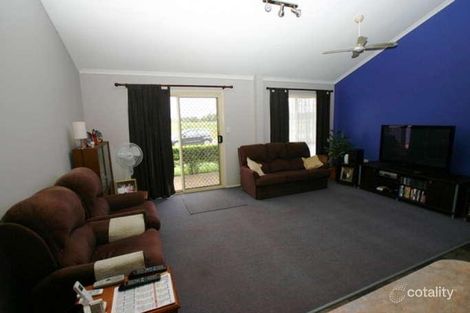 Property photo of 64 Clearview Avenue Thabeban QLD 4670