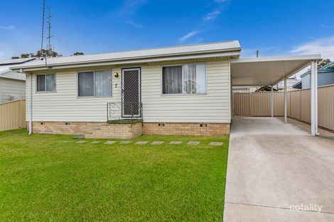 Property photo of 7 Warwick Avenue Mannering Park NSW 2259