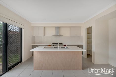 Property photo of 3 Cottonfield Way Tarneit VIC 3029