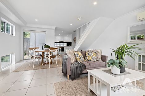 Property photo of 1/31 Howsan Street Mount Gravatt East QLD 4122