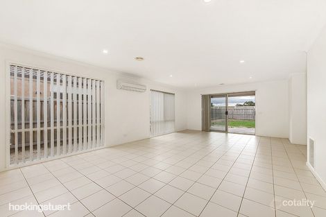 Property photo of 48 Hemsley Drive Deer Park VIC 3023