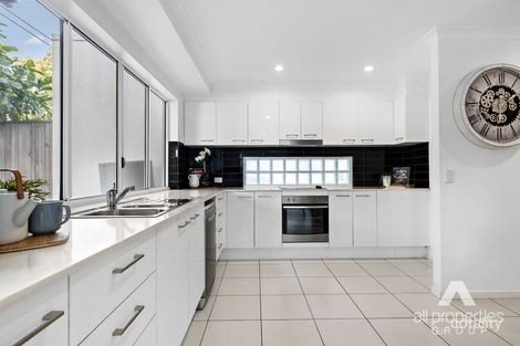 Property photo of 1/31 Howsan Street Mount Gravatt East QLD 4122