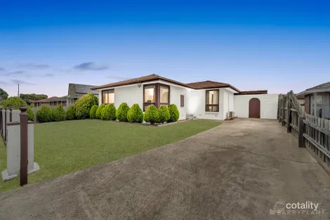 Property photo of 42 Wahroonga Avenue Keysborough VIC 3173