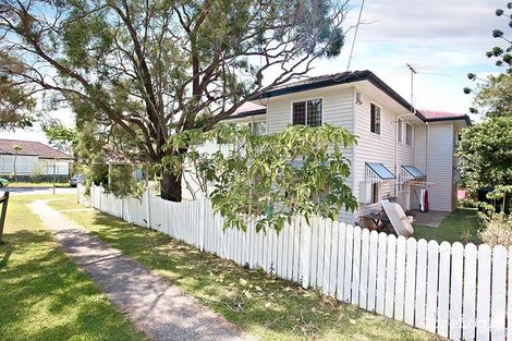 Property photo of 2 Oriel Road Yeronga QLD 4104