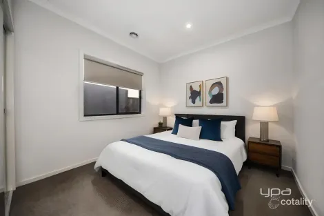 Property photo of 10 Turin Avenue Deanside VIC 3336