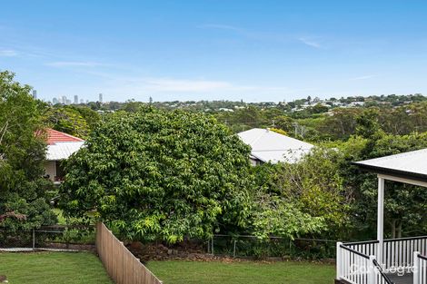 Property photo of 15 Barton Street Holland Park West QLD 4121