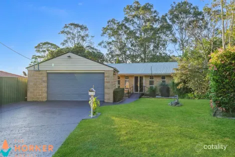 Property photo of 10 Ninian Close Watanobbi NSW 2259