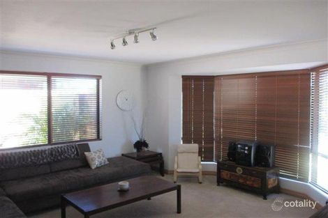 Property photo of 39 Oakover Way Heathridge WA 6027