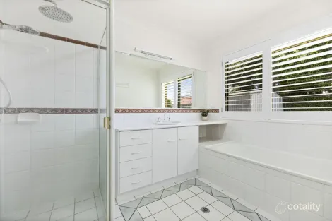 Property photo of 12 Jutsum Street Middle Ridge QLD 4350