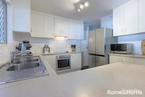 Property photo of 4 Beale Street West Gladstone QLD 4680