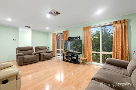 Property photo of 15 Olive Road Hampton Park VIC 3976