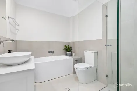 Property photo of 23/237 Macpherson Street Warriewood NSW 2102