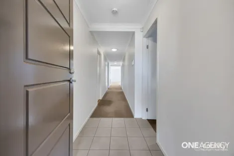 Property photo of 10 Sound Way Point Cook VIC 3030