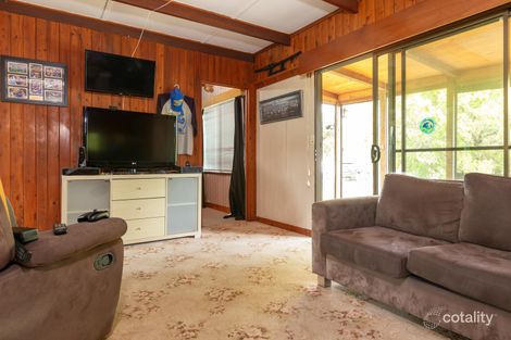 Property photo of 18 Deakin Parade Tomakin NSW 2537