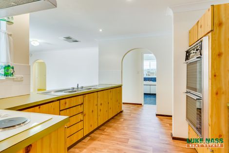 Property photo of 19 Redtingle Road Camillo WA 6111