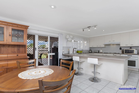 Property photo of 11 Dahlia Close Mooroobool QLD 4870