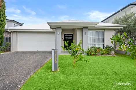 3 Cerulean St, Newport, QLD 4020