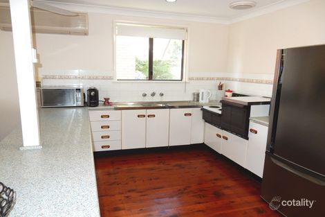 Property photo of 9 Ballarat Avenue Mannering Park NSW 2259