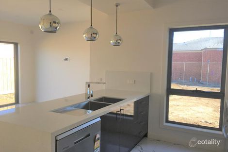 Property photo of 20 Sudbury Street Mickleham VIC 3064